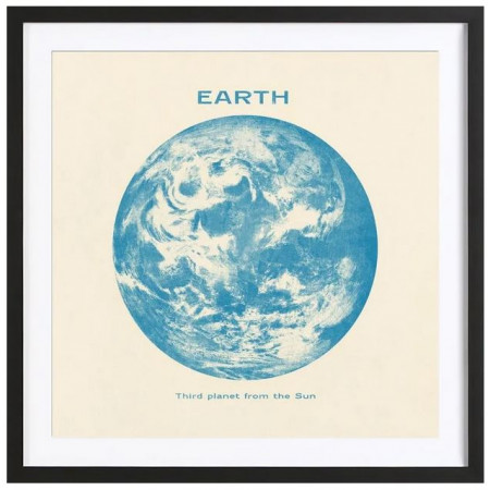 Earth - Affiche Juniqe avec cadre noir